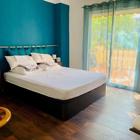 Magnifique F3 Lumineux Avec Terrasses, Climatisation, Garage Et Wifi A Amelie-les-bains - Fr-1-703-81